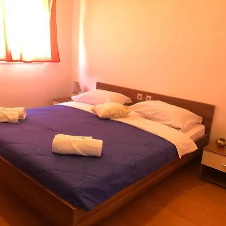 Apartment Nina *