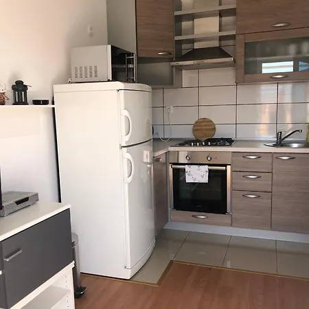 Nina Apartment *