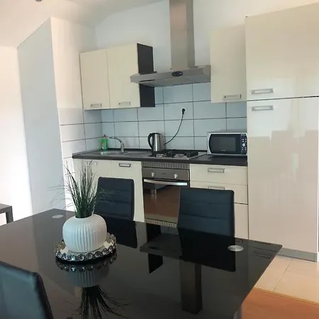 Nina Apartamento Orebić