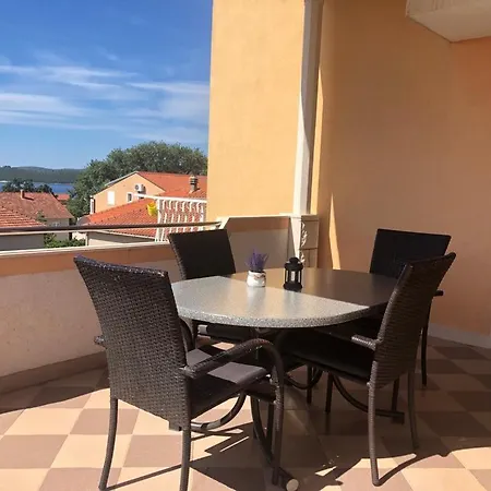 Nina Apartamento Orebić